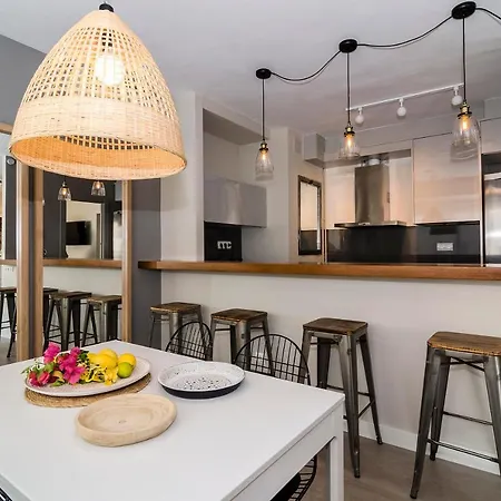 Spaces Deluxe Centre Апартаменти